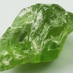 сапфир зеленого цвета